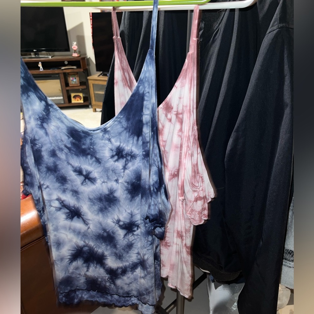 2 pack! AE soft & sexy off the shoulder tie dye tops